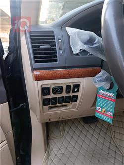 تۆیۆتا لاند کروزەر